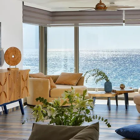 Seafront Luxury Moonlight In South East Crete With Breathtaking Views * Makrýgialos