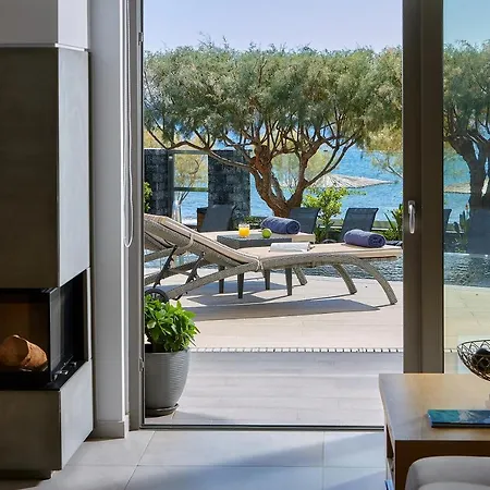 Seafront Luxury Moonlight In South East Crete With Breathtaking Views Villa Makrýgialos