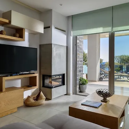 Seafront Luxury Moonlight In South East Crete With Breathtaking Views * Makrýgialos