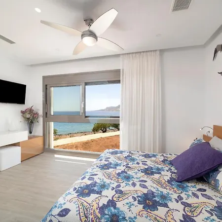 ヴィラ Seafront Luxury Moonlight In South East Crete With Breathtaking Views *